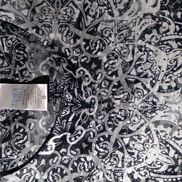 Women's small top - Picture 5 of 7